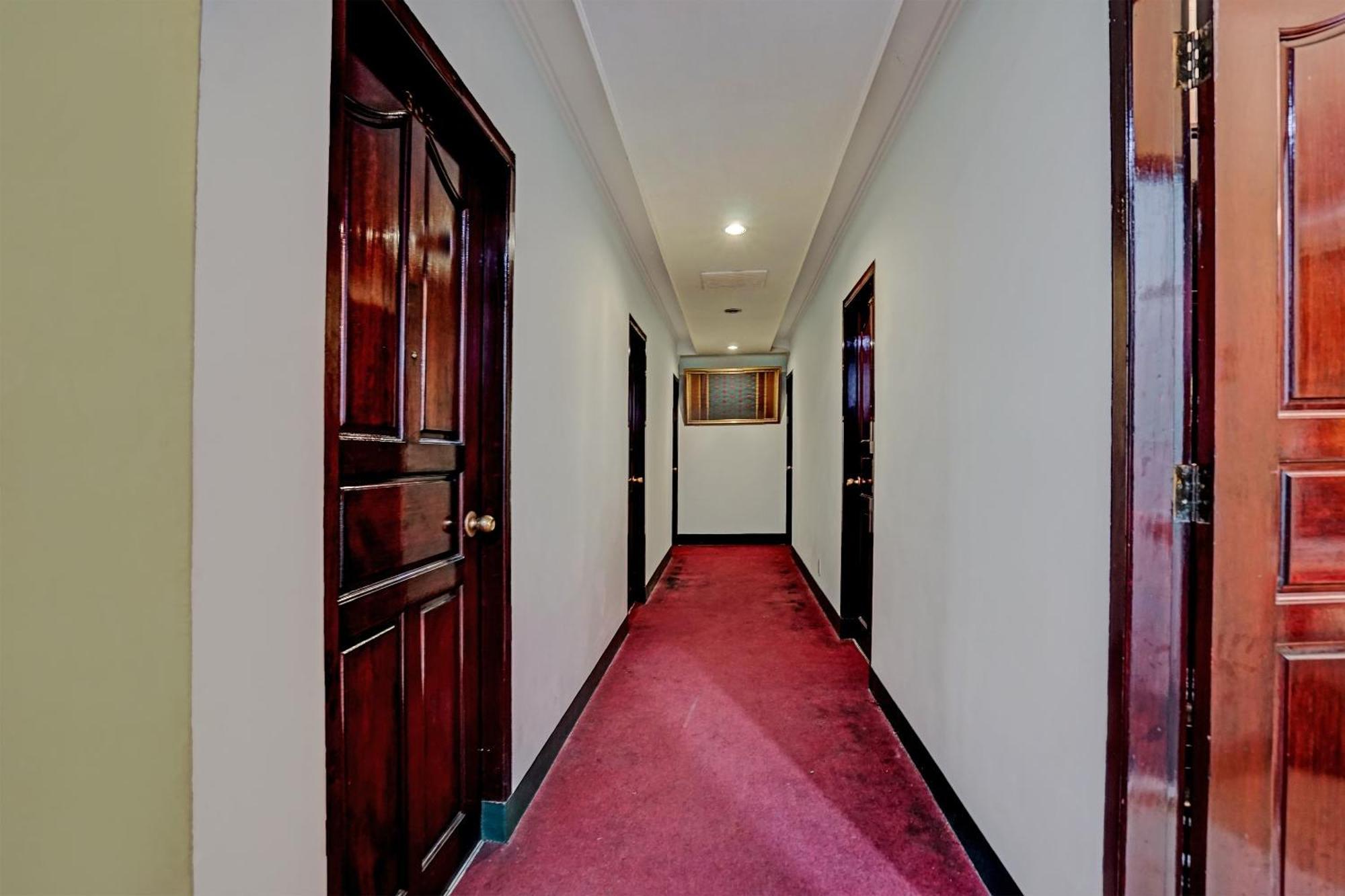 Super Oyo 91805 Hotel Wisma Bari Palembang Exterior photo