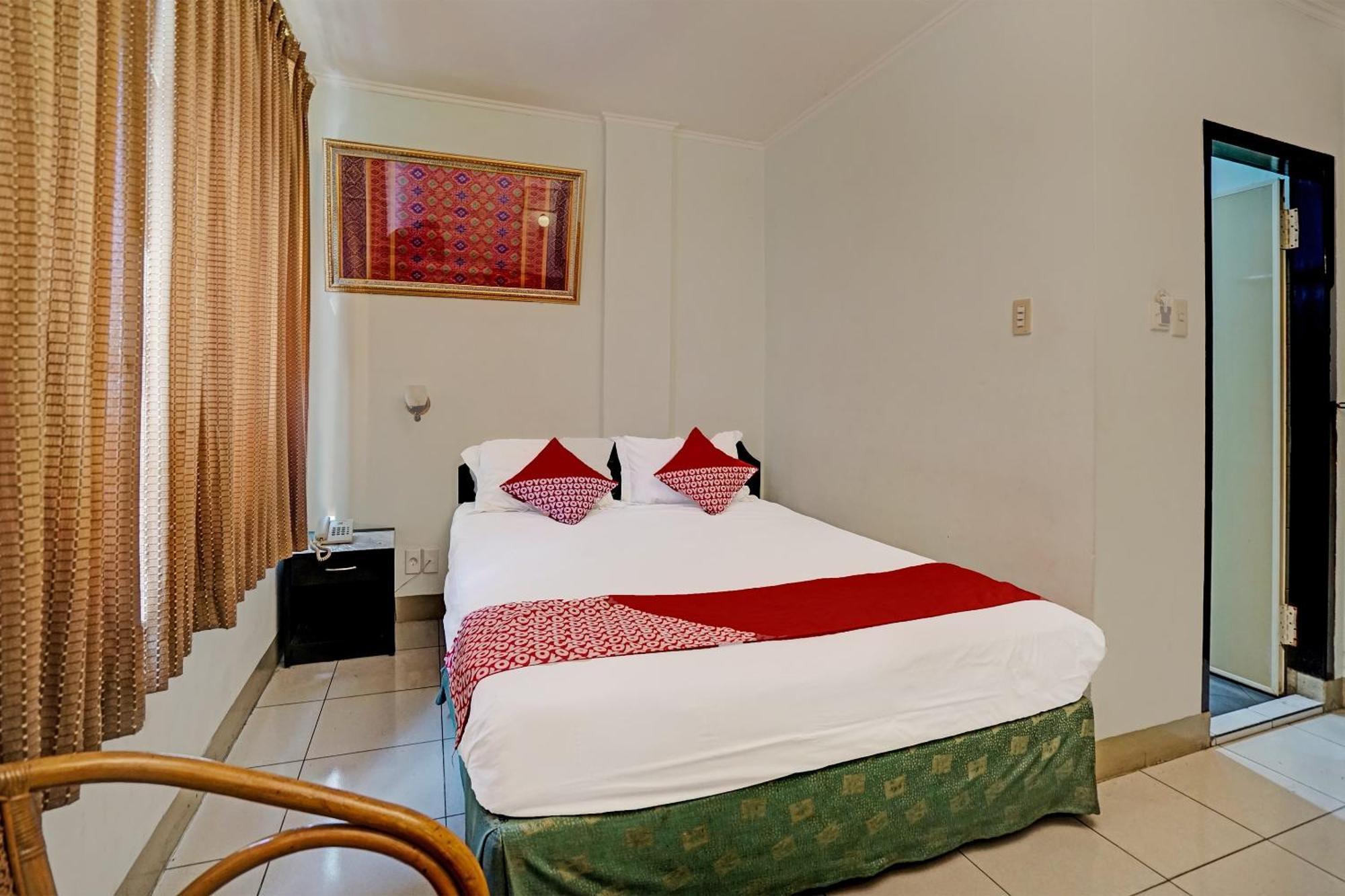 Super Oyo 91805 Hotel Wisma Bari Palembang Exterior photo