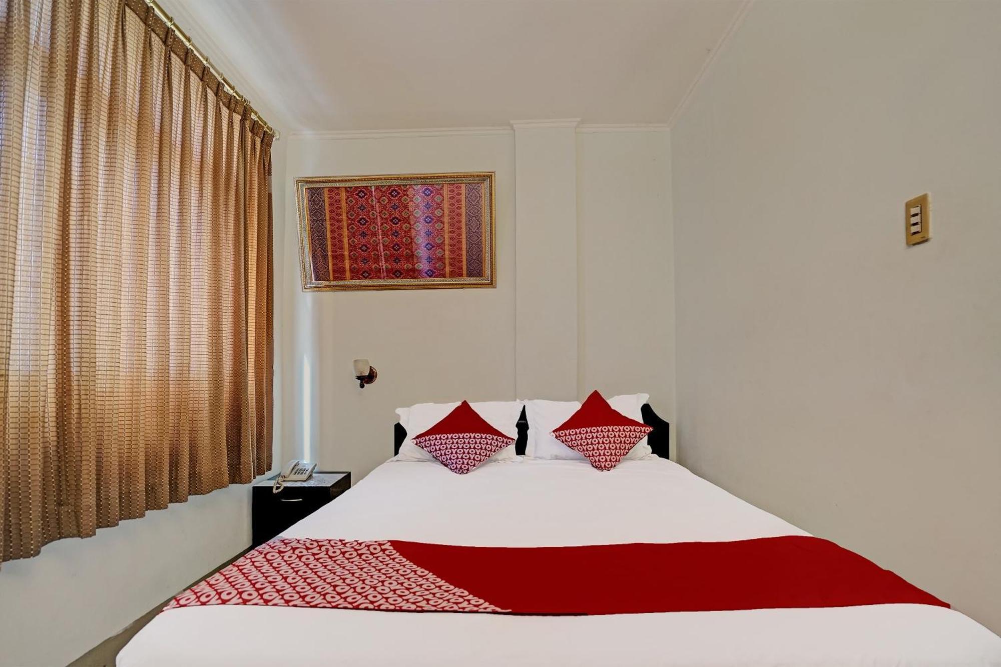 Super Oyo 91805 Hotel Wisma Bari Palembang Exterior photo