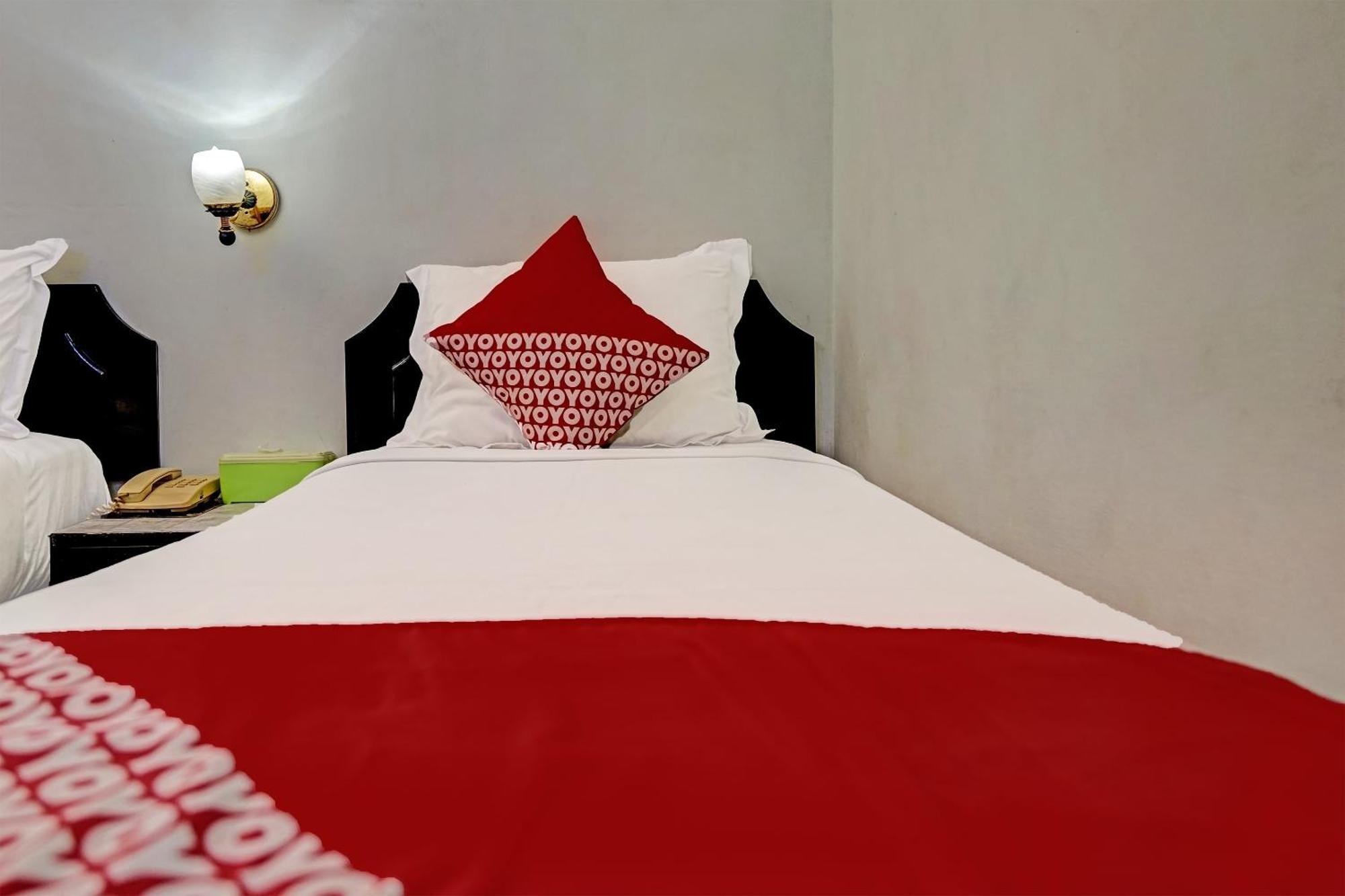 Super Oyo 91805 Hotel Wisma Bari Palembang Exterior photo