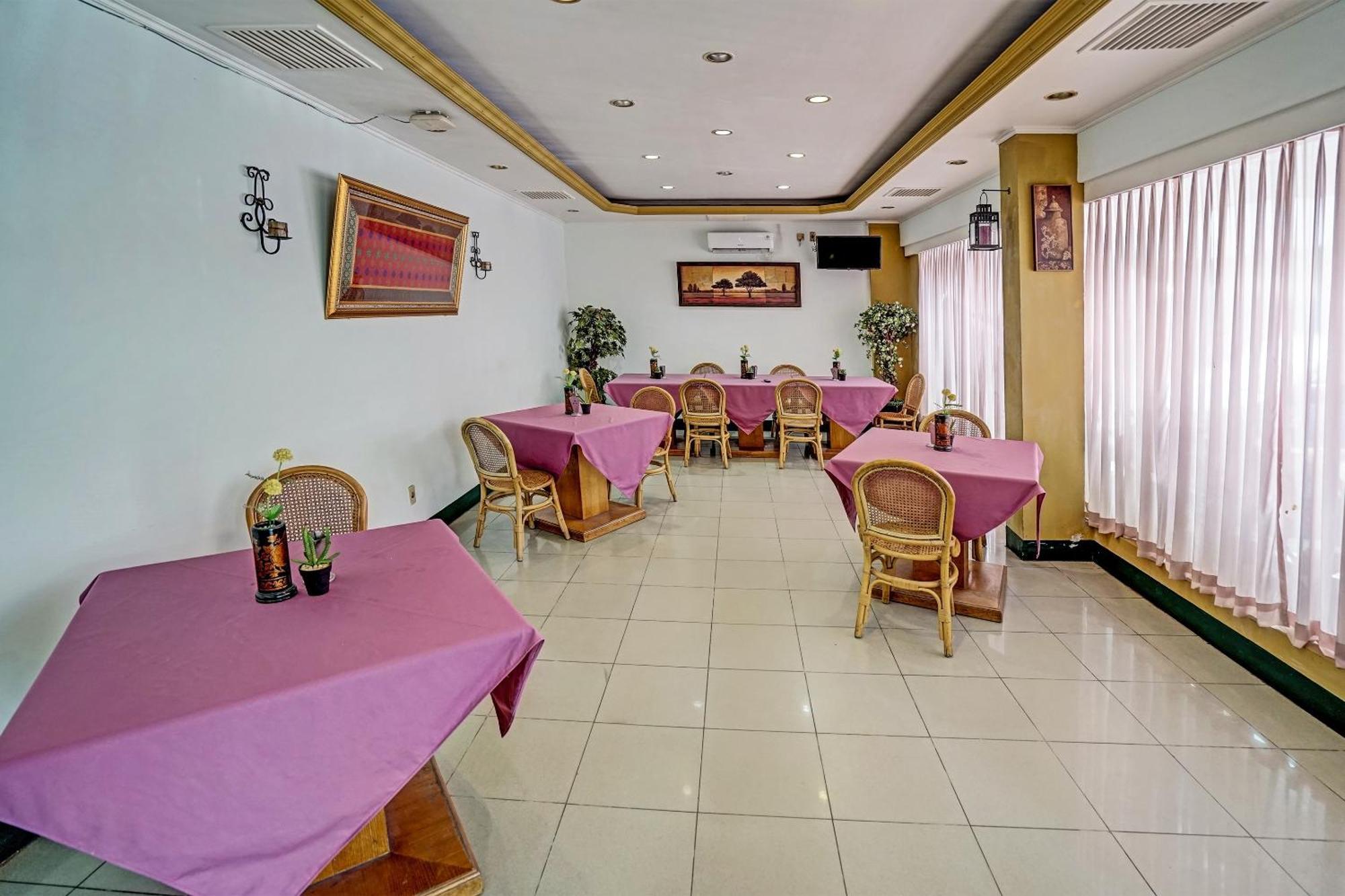 Super Oyo 91805 Hotel Wisma Bari Palembang Exterior photo