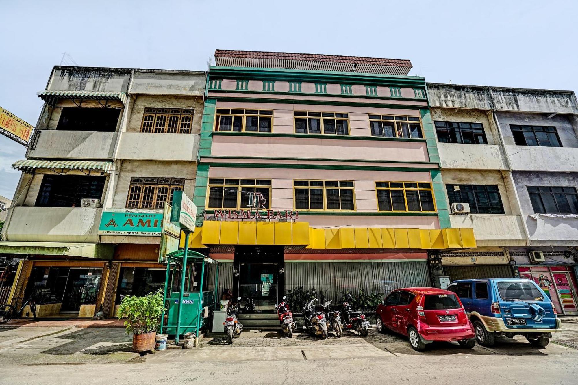 Super Oyo 91805 Hotel Wisma Bari Palembang Exterior photo